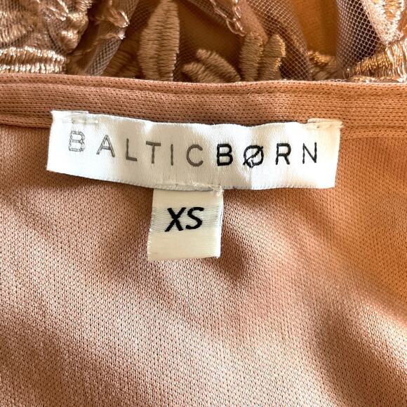 Baltic Born Marseille Vine Embossed Maxi Dress In Nude Rose Size XS - Picture 15 of 16